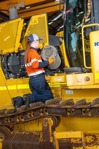Komatsu-5994.JPG Komatsu-5994.JPG